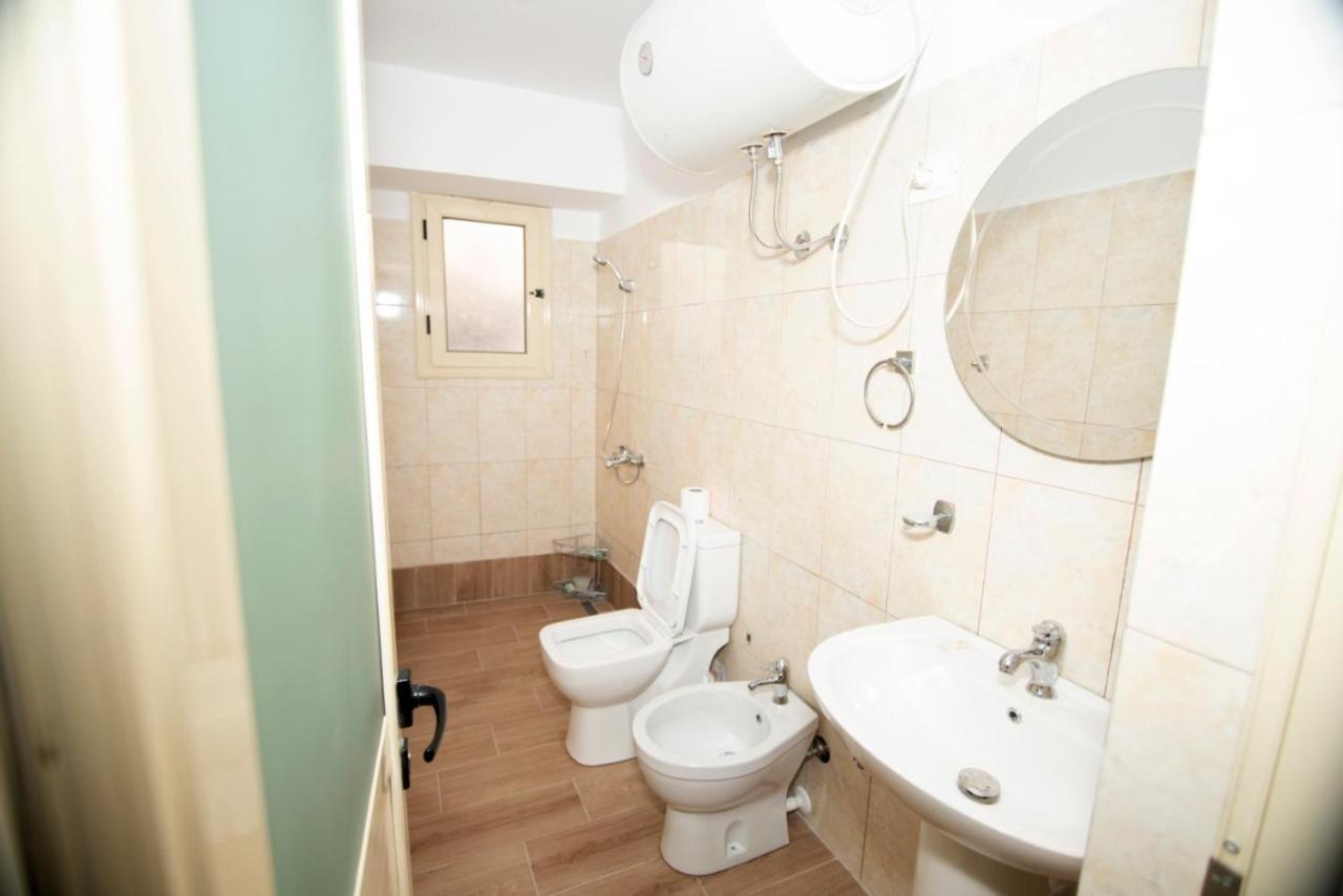 Hotel Her Vlora Kültér fotó