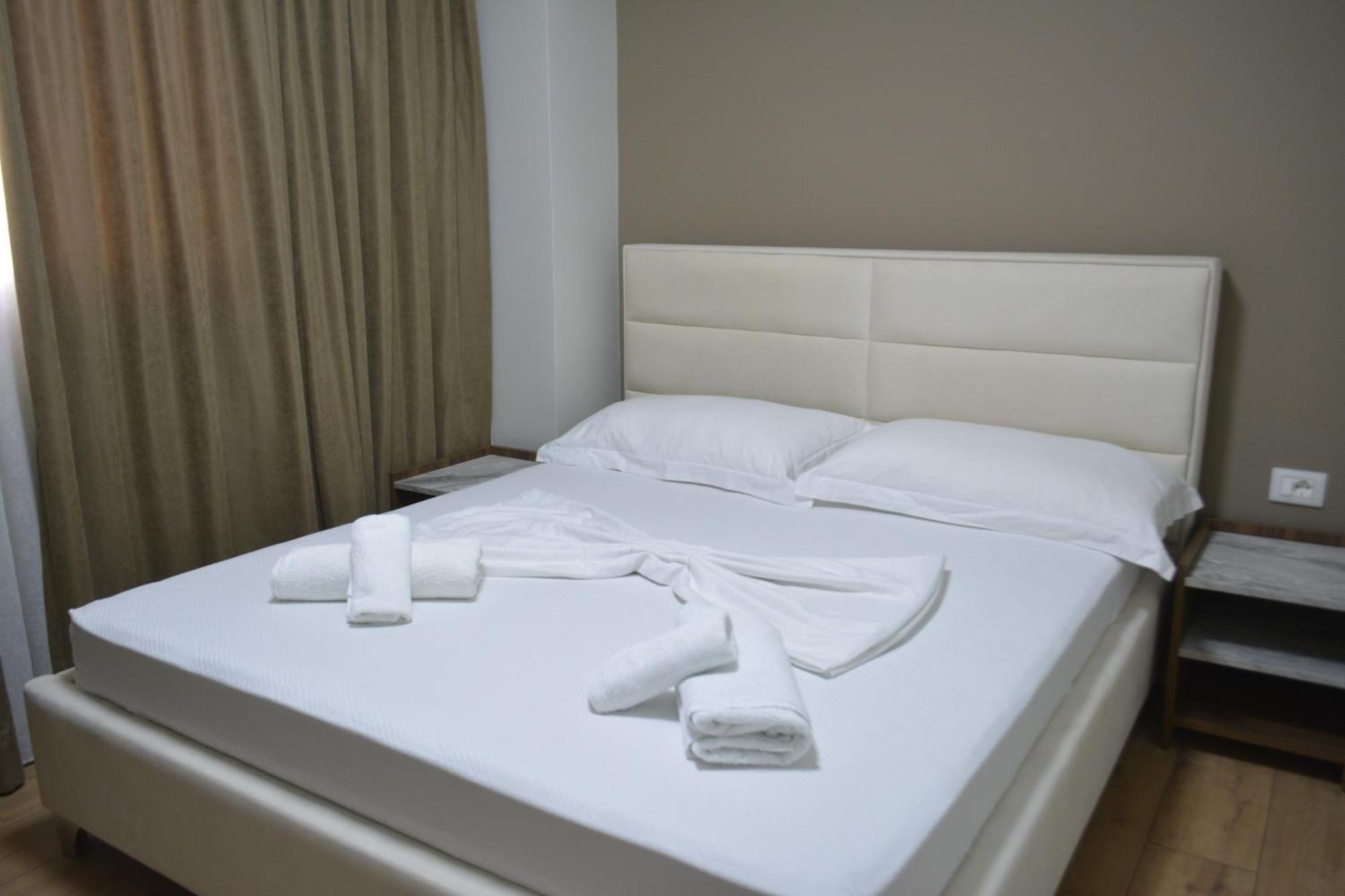 Hotel Her Vlora Kültér fotó