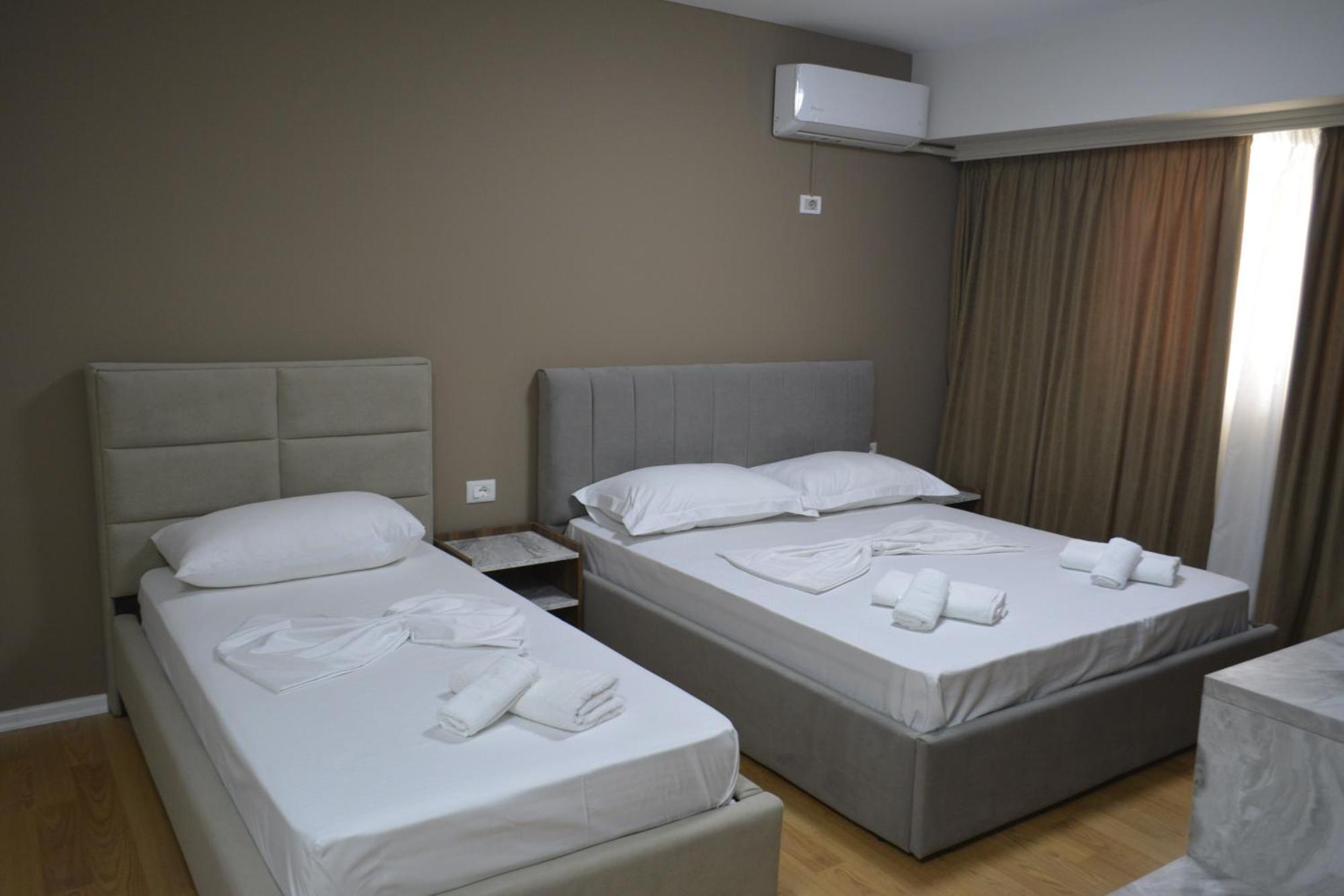 Hotel Her Vlora Kültér fotó