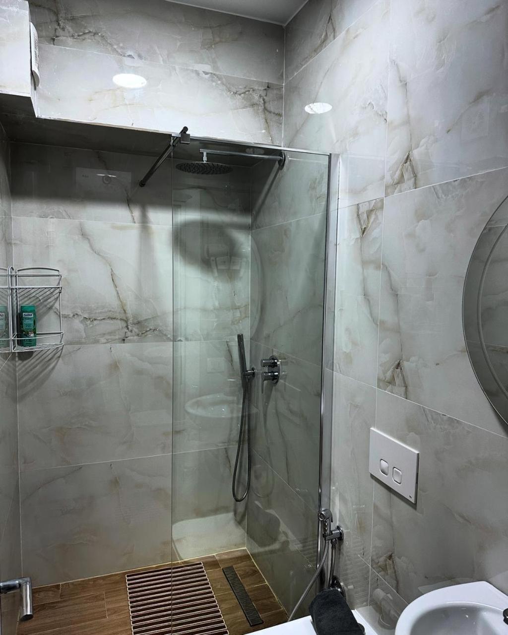 Hotel Her Vlora Kültér fotó