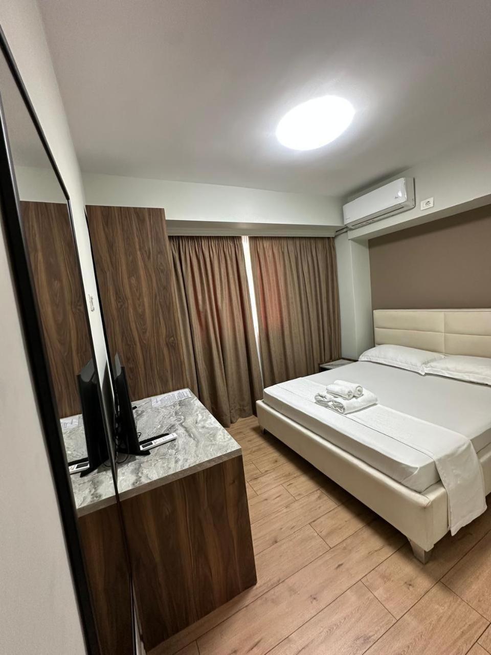 Hotel Her Vlora Kültér fotó