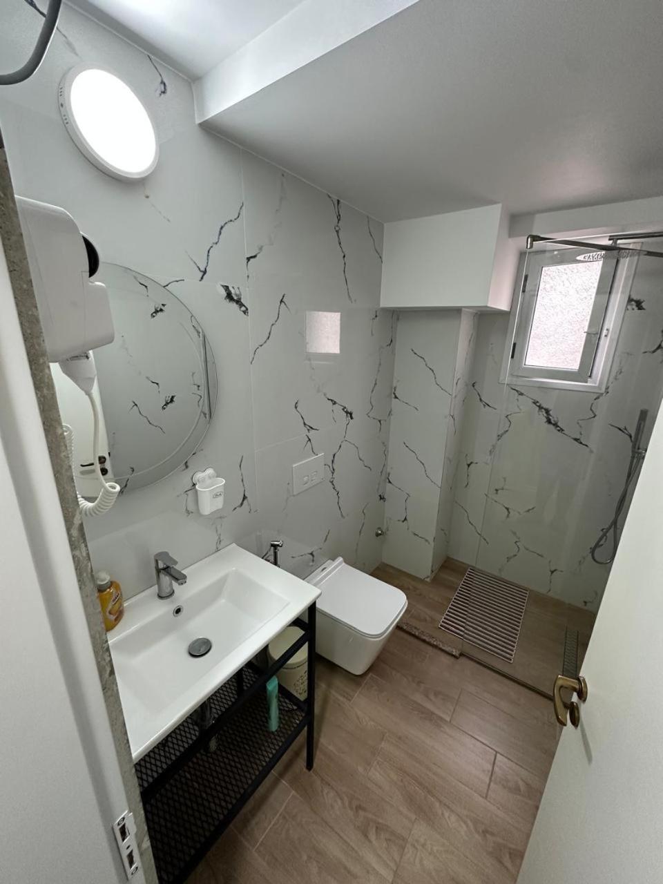Hotel Her Vlora Kültér fotó
