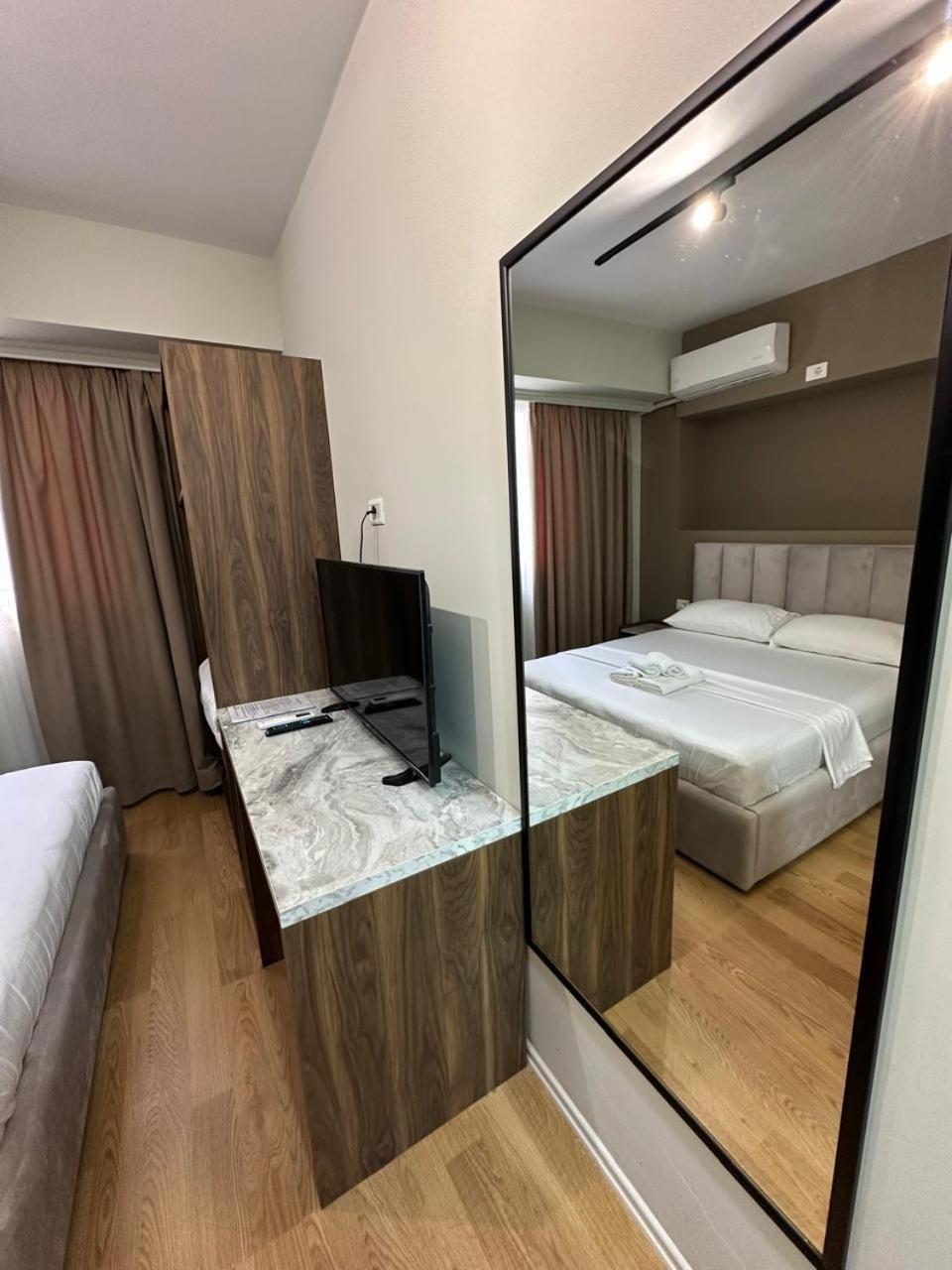 Hotel Her Vlora Kültér fotó